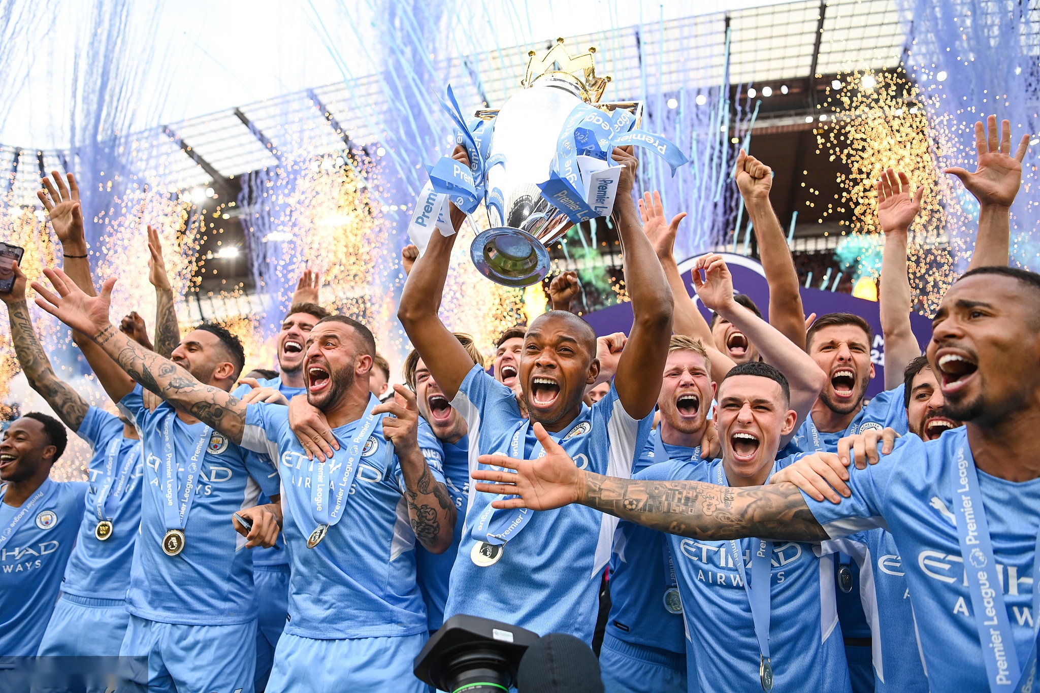 中迅速崭露 中迅速崭露